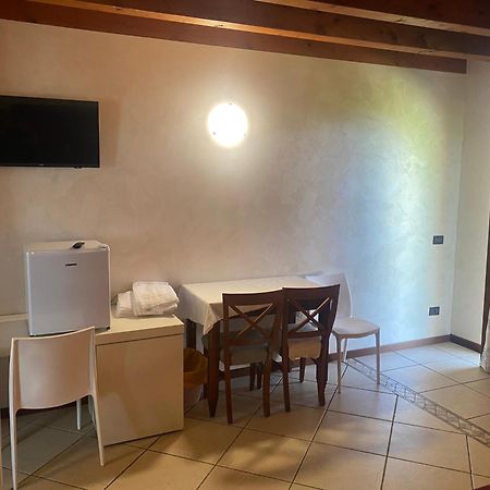 Albergo Le Piante มาแนร์บา เดล การ์ดา ภายนอก รูปภาพ