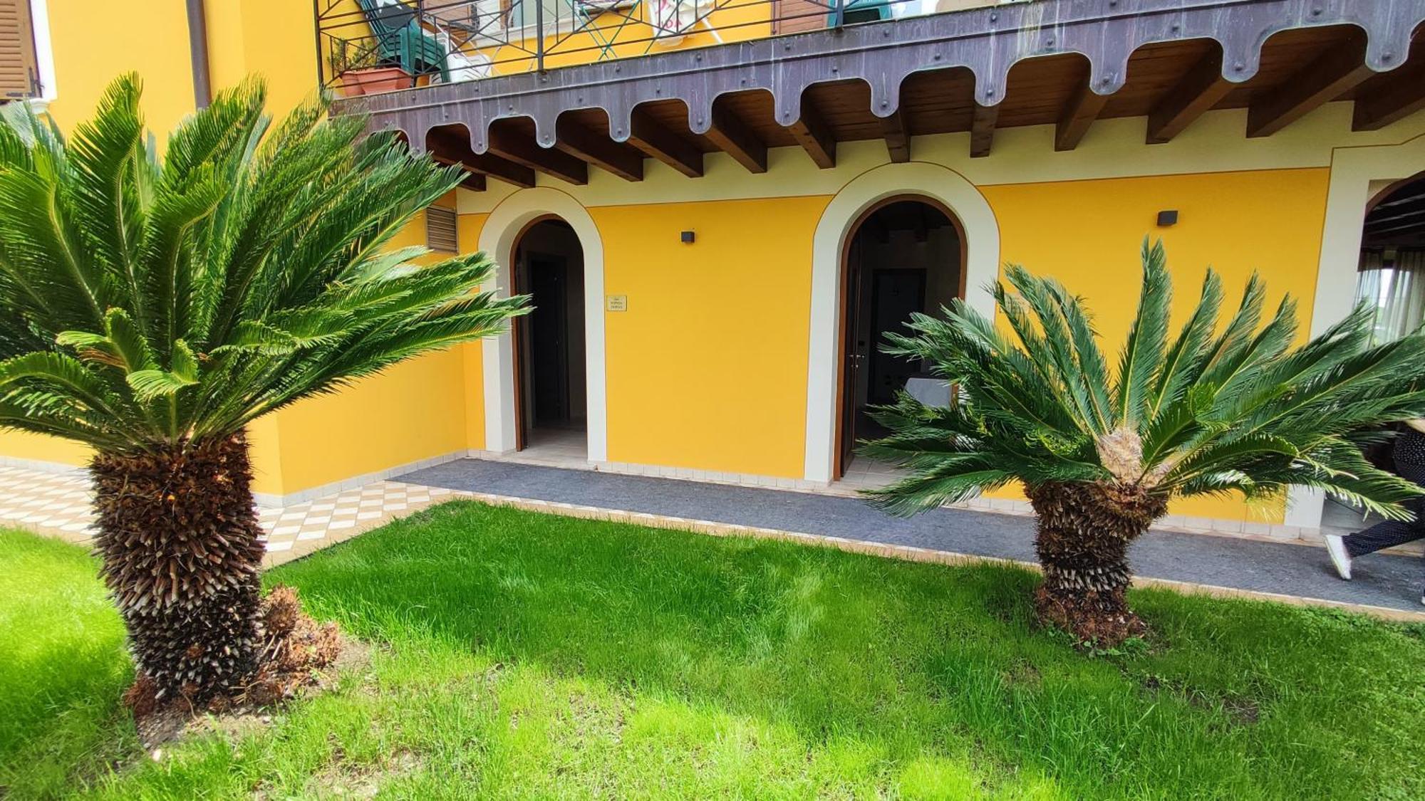 Albergo Le Piante มาแนร์บา เดล การ์ดา ภายนอก รูปภาพ