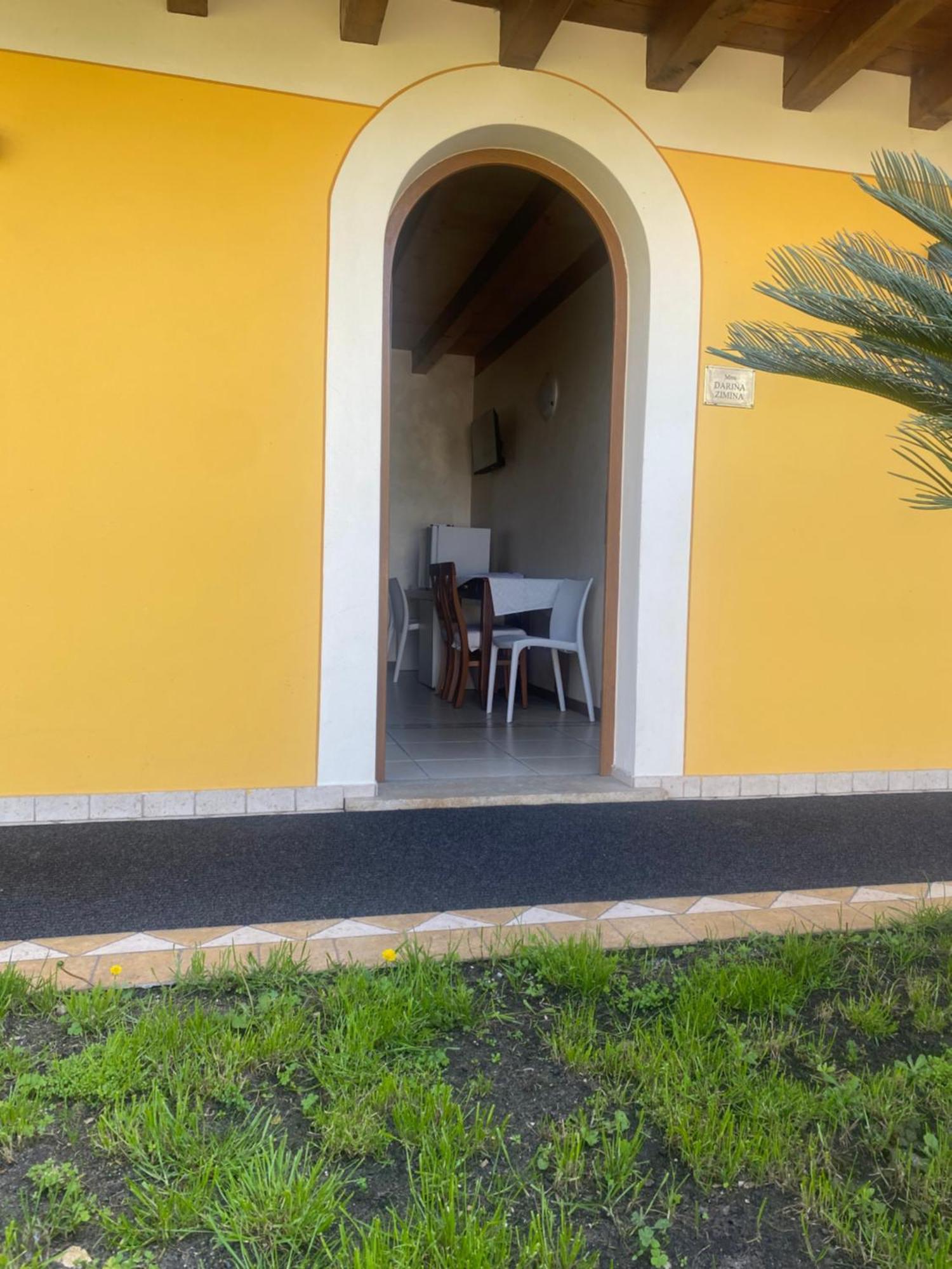 Albergo Le Piante มาแนร์บา เดล การ์ดา ภายนอก รูปภาพ