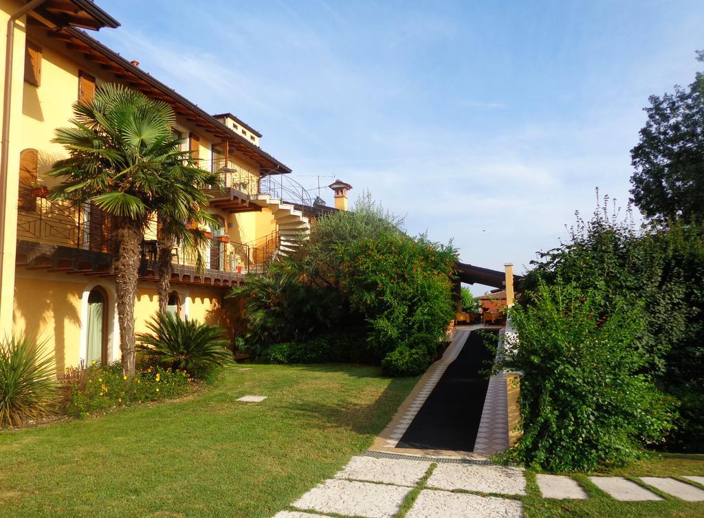 Albergo Le Piante มาแนร์บา เดล การ์ดา ภายนอก รูปภาพ